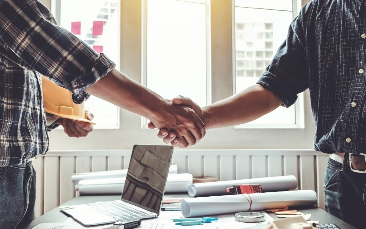 10 Questions to Ask a Contractor Before Signing a Contract